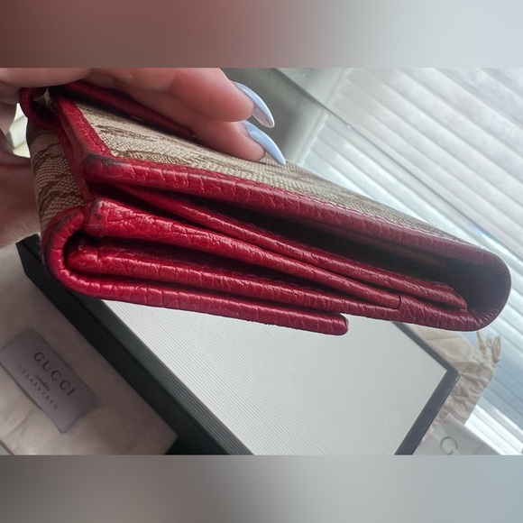 GUCCI GG SUPREME Red Pebbled Leather Brown Logo Canvas Card Billfold Long Wallet - Picture 9 of 12
